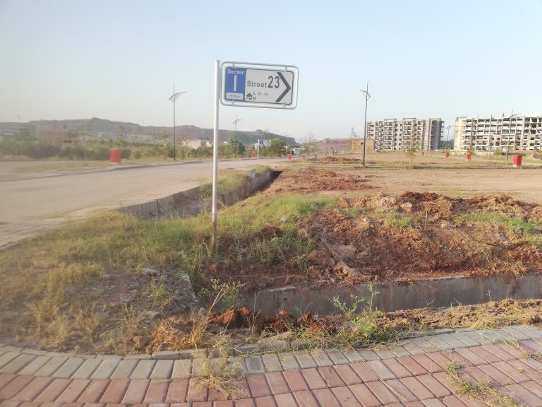 5 marla plots for sale in bahria Enclave, Wall Street, Islamabad