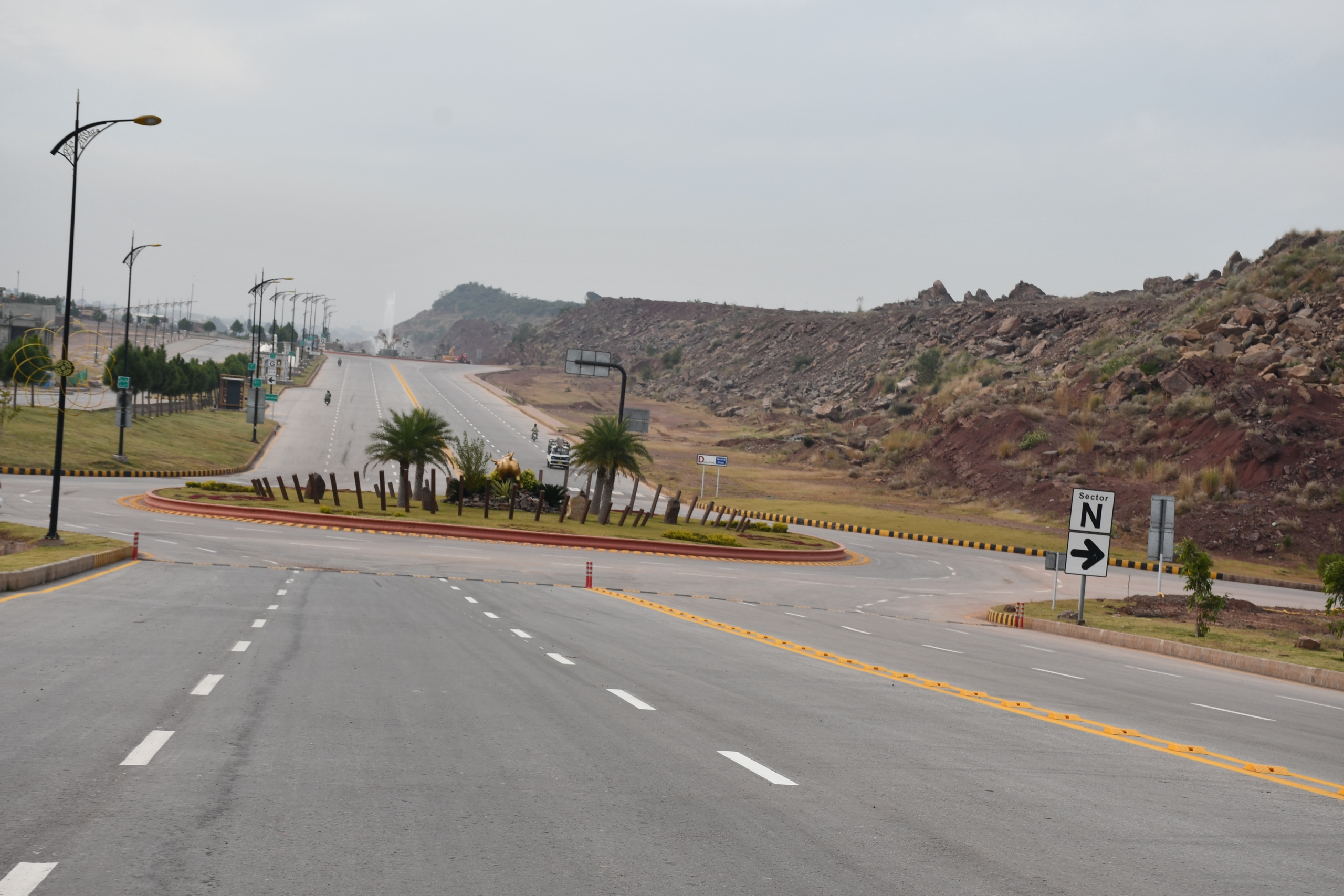 5 Marla Commercial Plot for Sale on Main Avenue, Bahria Enclave Islamabad