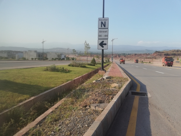 10 Marla plot for sale in Bahria Enclave Sector N,