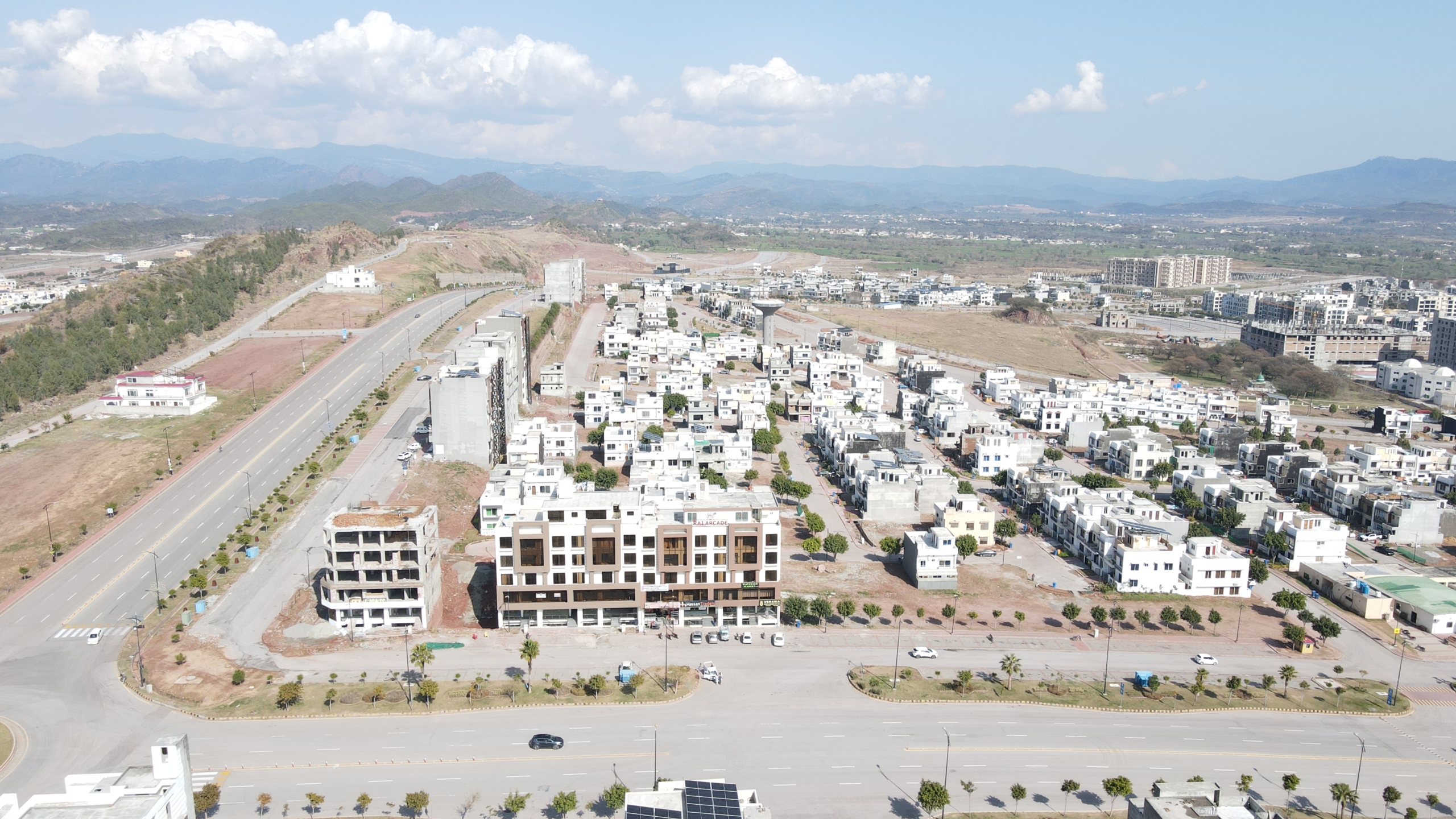 What is the total area of Bahria Enclave