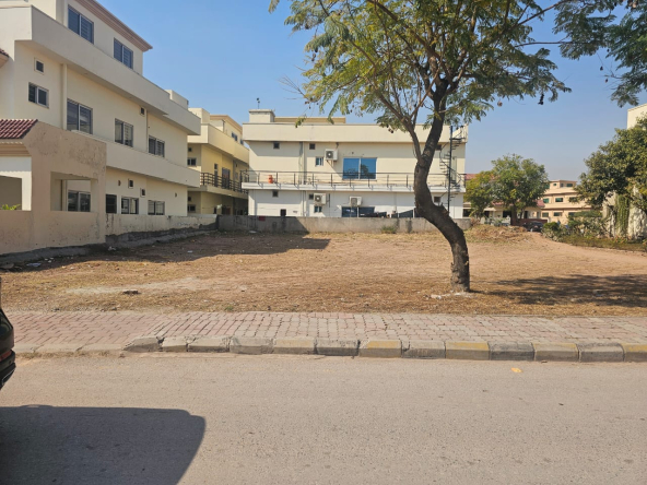 Sector B 5 Marla Plot For Sale in Bahria Enclave Islamabad